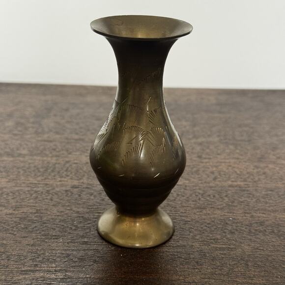 Vintage Miniature Brass Bud Vase 4" Hand Engraved Etched Design Patina Mini - Picture 5 of 10